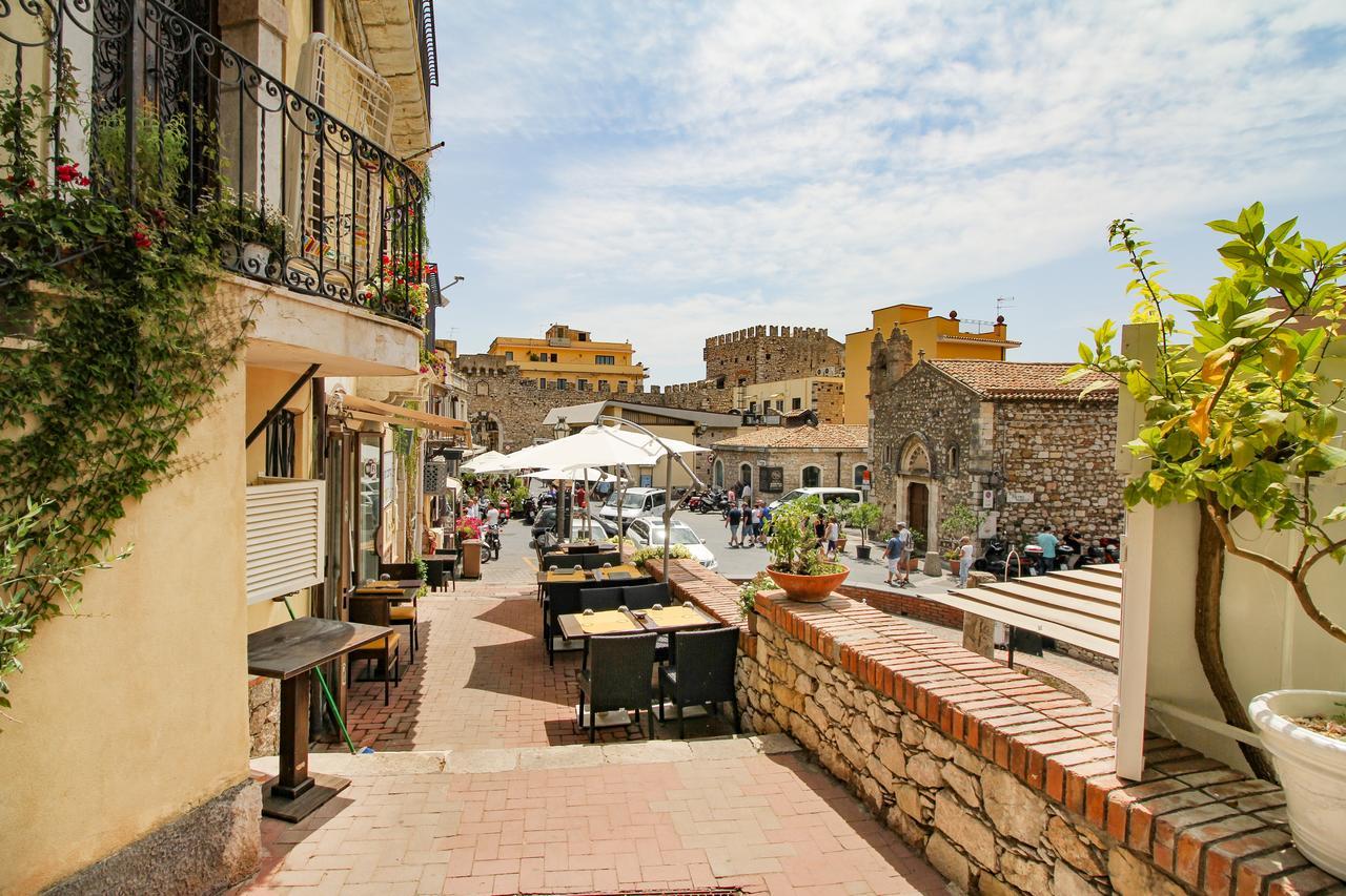 Taormina Sunny Experience Apartment Bagian luar foto